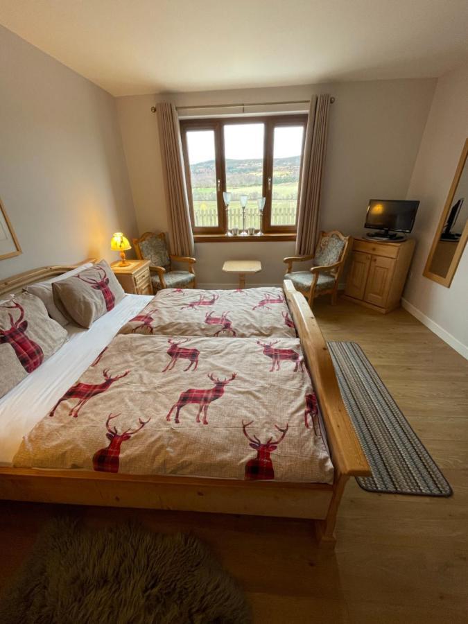 Doura Lodge Inverness Ngoại thất bức ảnh