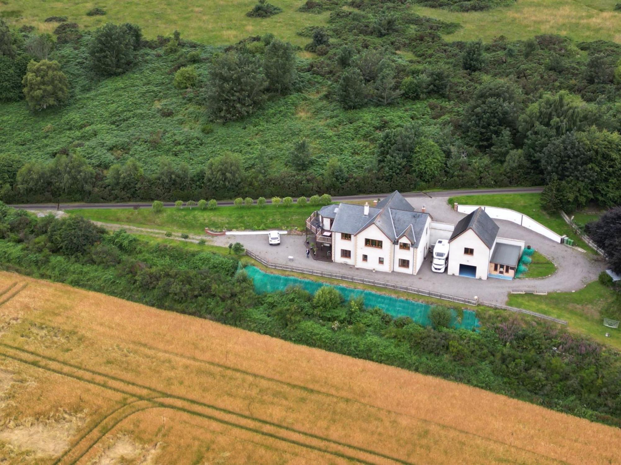 Doura Lodge Inverness Ngoại thất bức ảnh